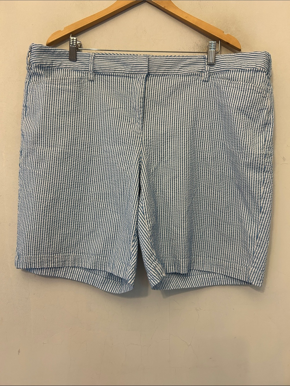 Lands End Women’s Seersucker Shorts - Light Blue/White Size 20W EUC